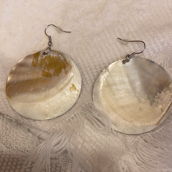 Abalone houndstooth pierced dangle earrings! NWT - Picture 7 of 7